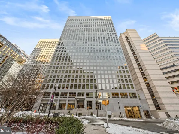 1111 19th St N APT 1903, Arlington, VA 22209