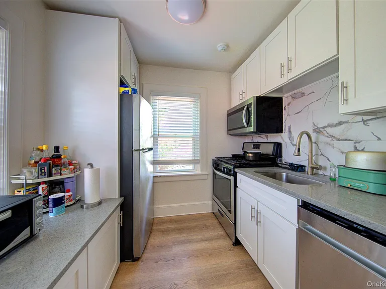159 Magnolia Blvd — Photo 29