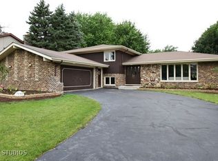 7348 W Kiowa Ln, Palos Heights, IL 60463