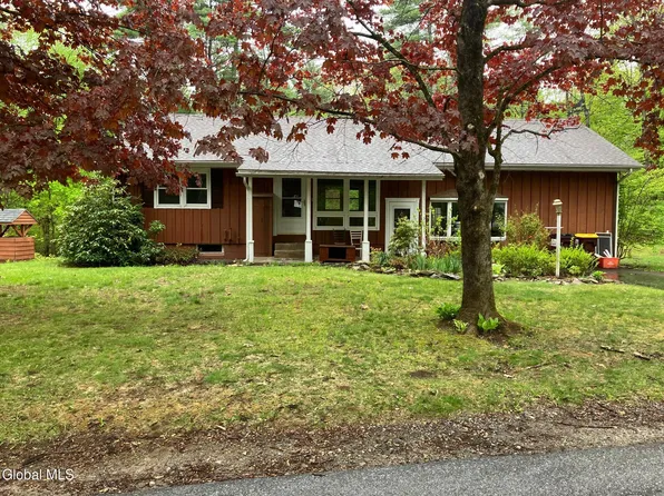 14 Canty Road, Saratoga Springs, NY 12866