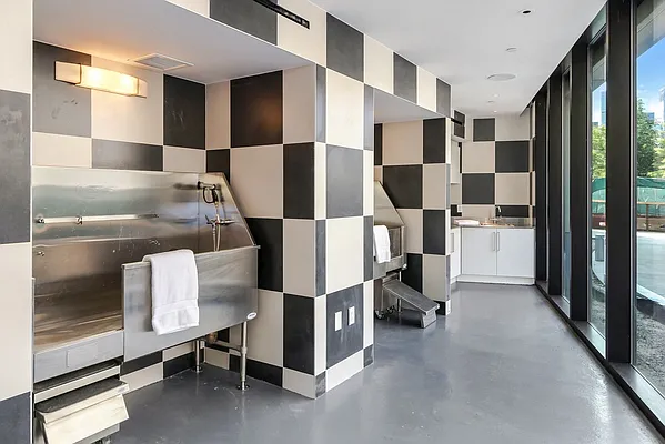 Sold by Corcoran | media 19