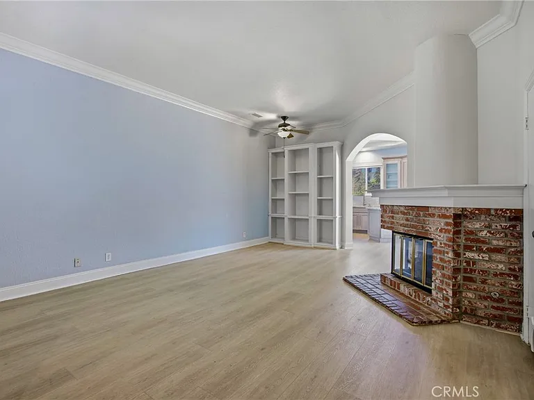26201 Sunnyglen Ave — Photo 3