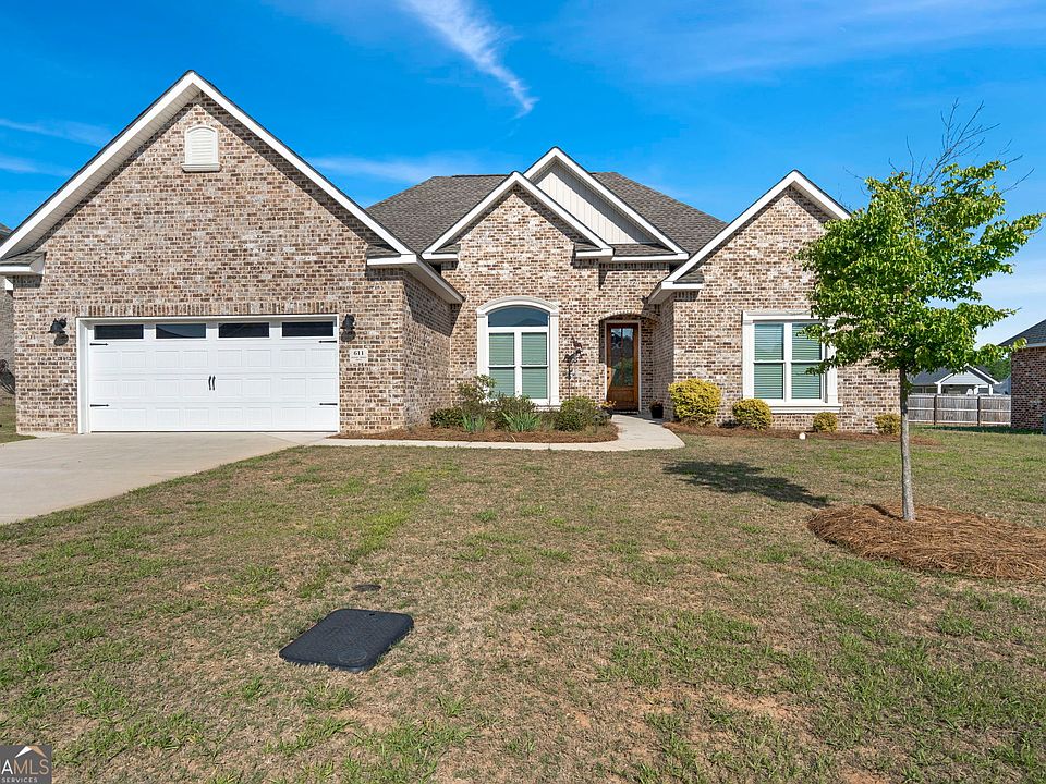 1st image of 611 Jeffery Thomas Dr