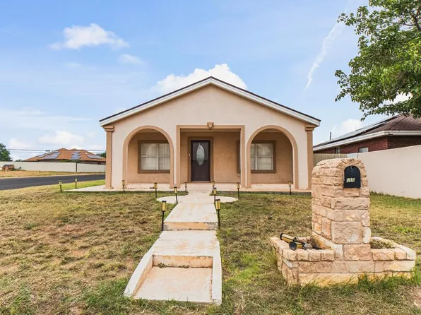 810 SW 1st St, Andrews, TX 79714