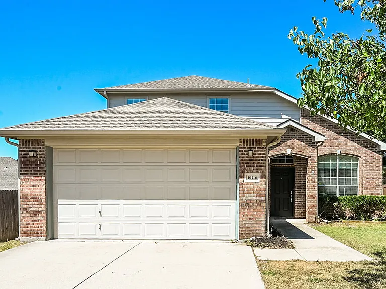 10416 Trevino Ln — Photo 1