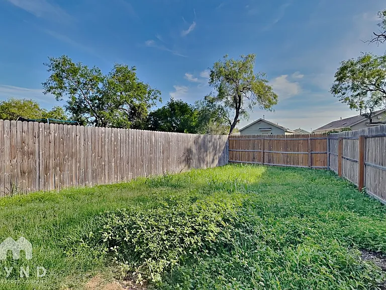 4220 Thalweg Way — Photo 17