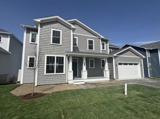 157 Leo Ln, South Burlington, VT 05403