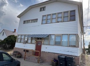 516 4th St #3, Rawlins, WY 82301