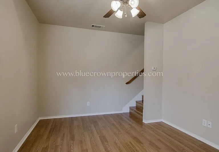 706 Parkplace Rdg — Photo 16