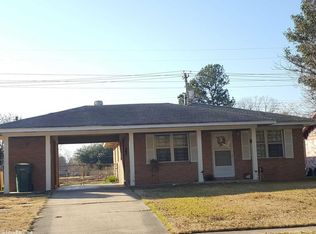 804 Barrow Dr, Pine Bluff, AR 71601