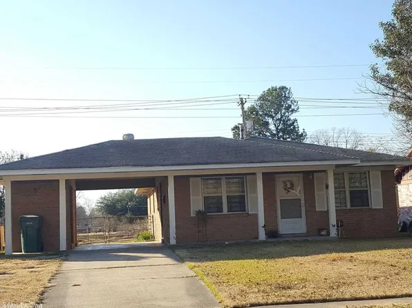 804 Barrow Dr, Pine Bluff, AR 71601