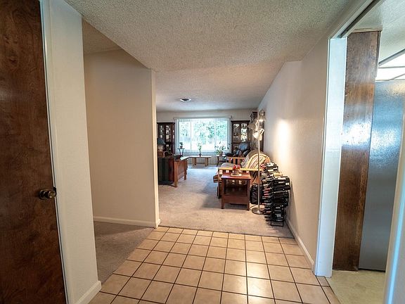 5th image of 1855 Jamie Dr