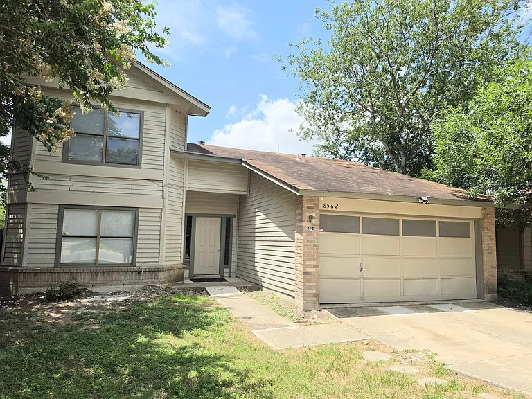 8562 Serene Ridge Dr — Photo 2