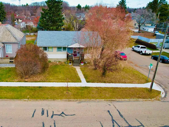 5502 45th Ave, Wetaskiwin, AB T9A 0G2