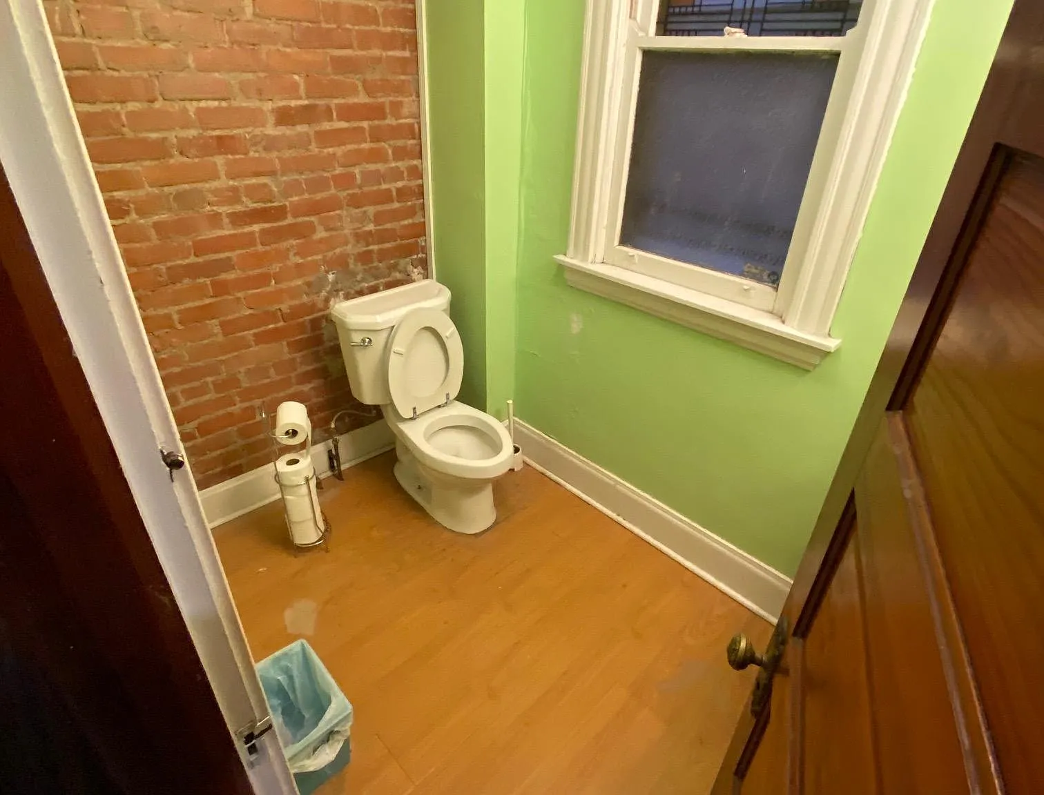 3 bed, 1.5 bath, 1500 sqft, $2,100 — Photo 4