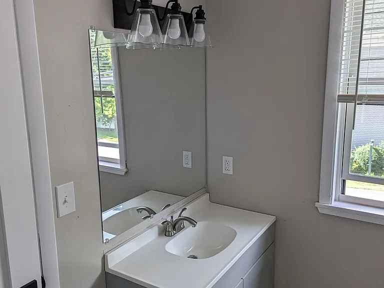 139 Union St — Photo 47