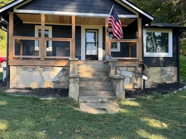 61 Martins Creek Rd, Barnardsville, NC 28709