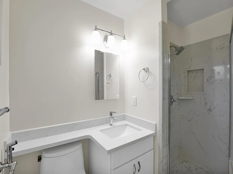 4029 Park Blvd — Photo 15