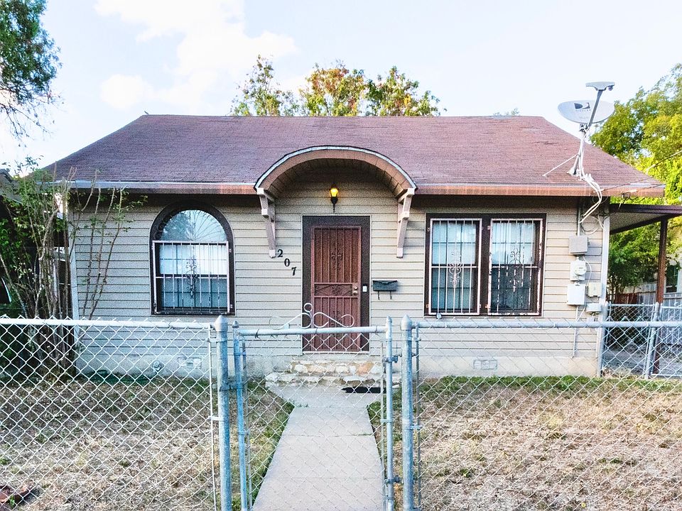 1st image of 207 W HUFF AVE