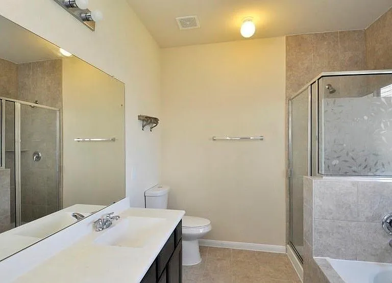 7302 Autumn Sun Dr — Photo 11