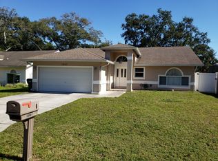 1067 1st St SW, Largo, FL 33770