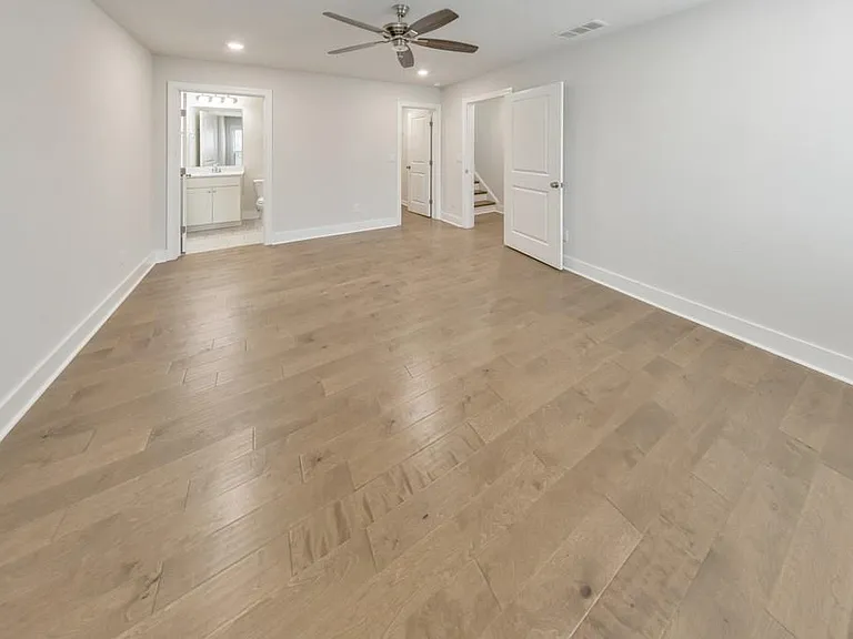 413 Bishop Ln — Photo 38
