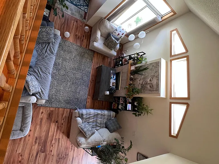 1650 Wellington Ln — Photo 4