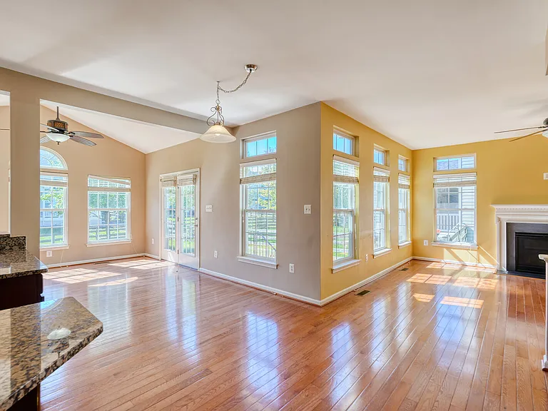 42245 Sweet Ct — Photo 17
