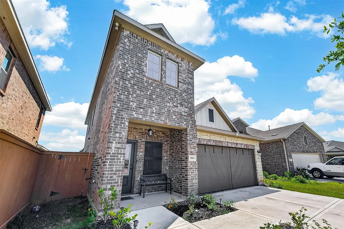 Building Photo - 1010 Gentle Nook Dr
