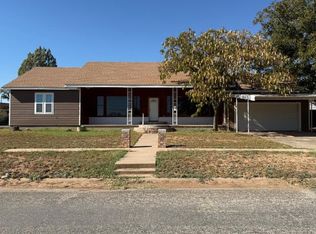 3011 Avenue W, Snyder, TX 79549