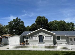 923 N Clayton St, Mount Dora, FL 32757