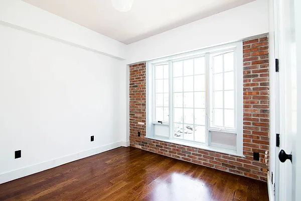 Rented by Nooklyn NYC LLC | media 78