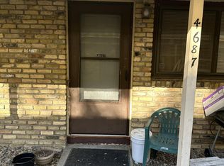 4687 Monroe St NE, Hilltop, MN 55421