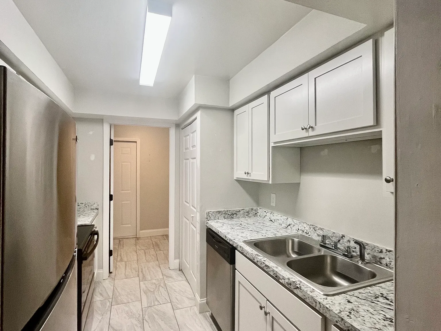 2 bed, 900 sqft, $1,395 — Photo 2