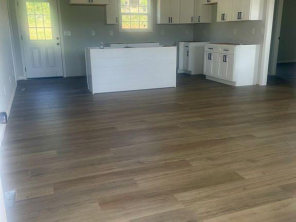 5th image of 1504 Ellie Claire Way
