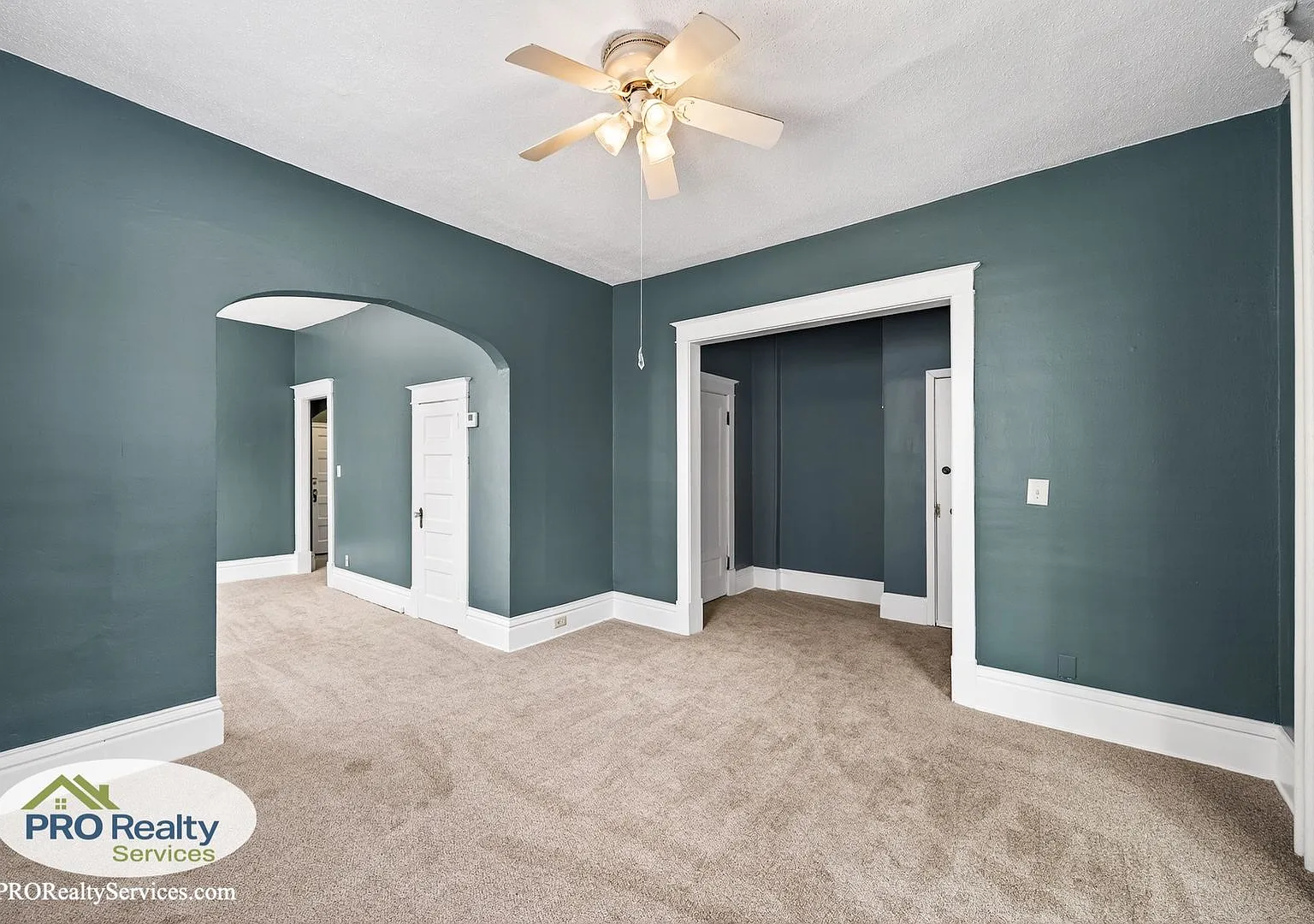 2 Bedroom Main Level Duplex Unit — Photo 4