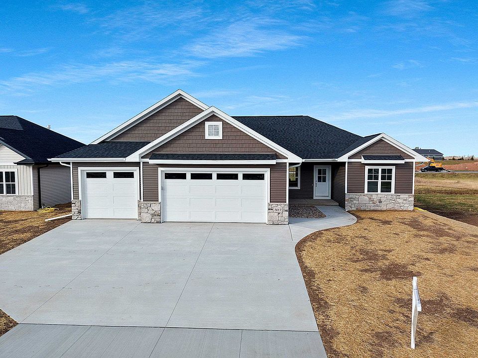 1st image of 1417 Crossroads Dr