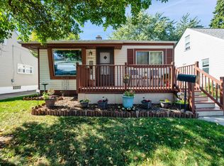 24851 Grove Ave, Eastpointe, MI 48021