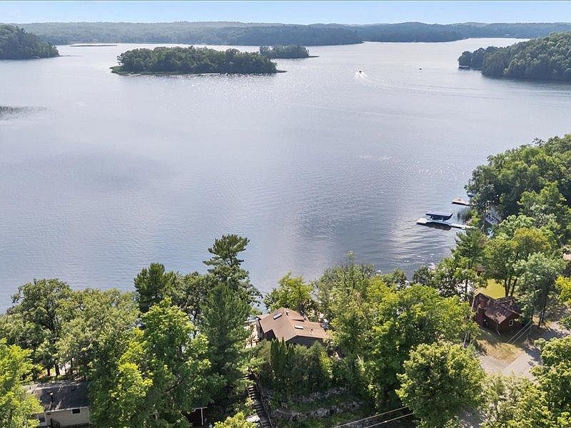 1st image of 31097 Fish Trap Lake Dr