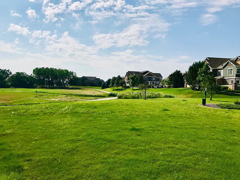 Walking paths behind community.