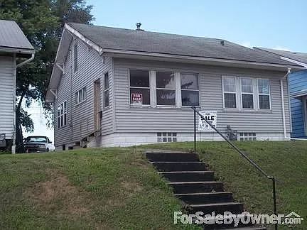 1724 5th St photo 1