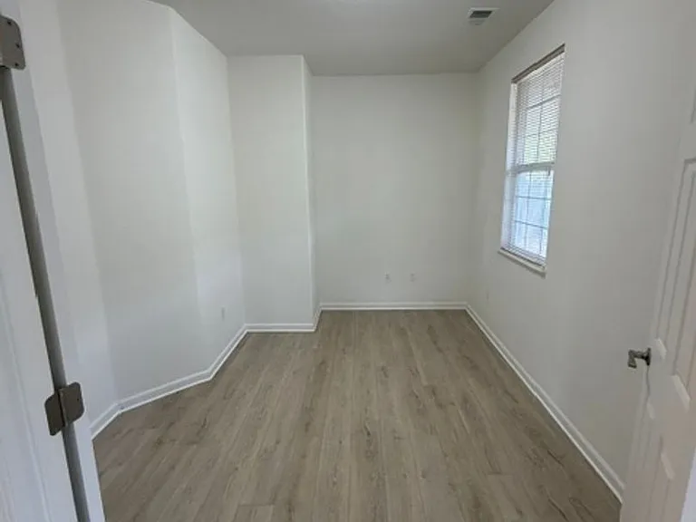 357 Royal Troon Dr — Photo 5