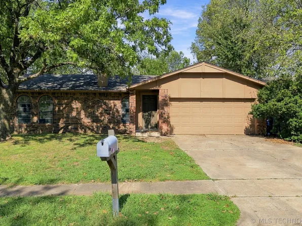 1712 S Pine Ave, Broken Arrow, OK 74012