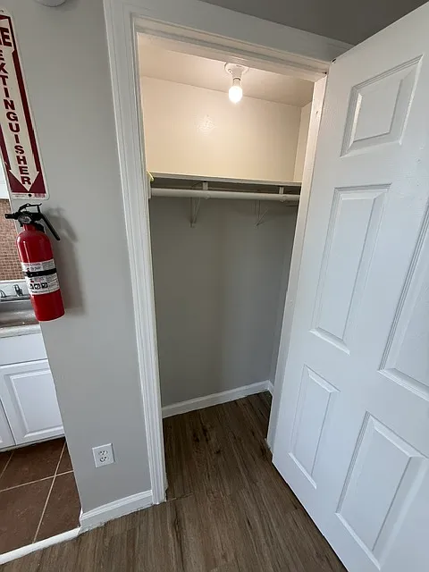 Studio, 280 sqft, $1,100 — Photo 4