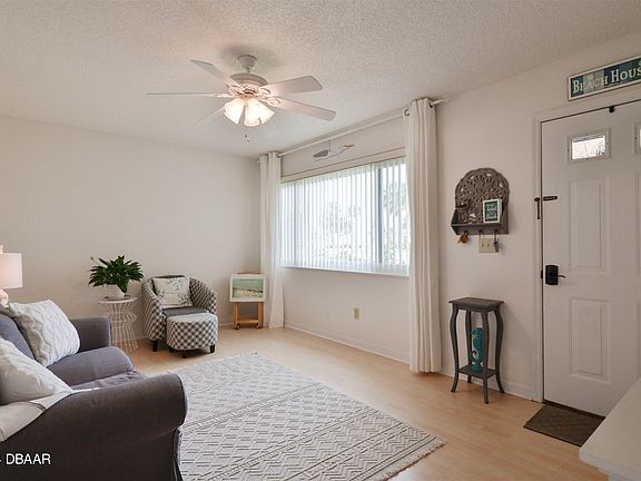 5th image of 646 Flamingo Dr Unit A
