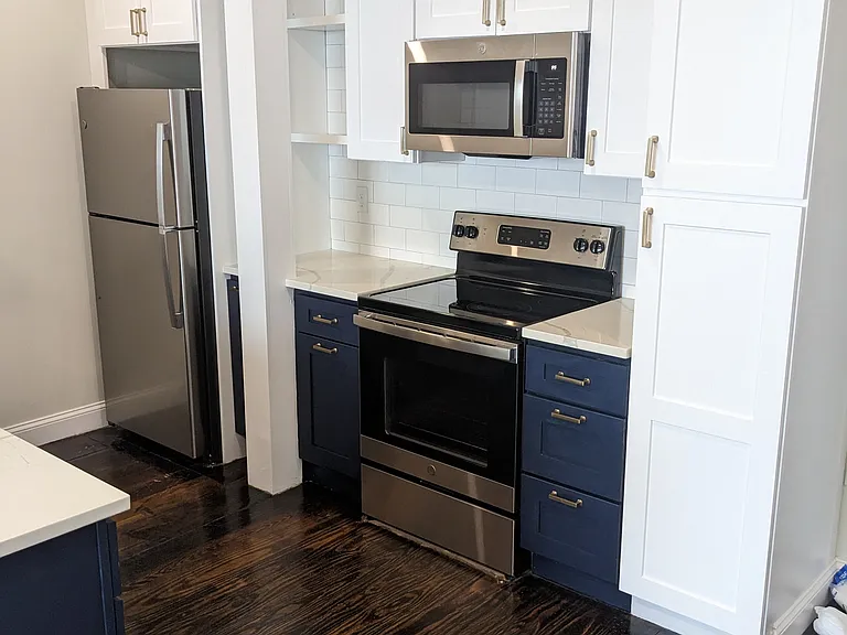 1502 Purchase St #202 — Photo 2