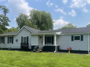 2316 N Cedar Rd, Fowlerville, MI 48836