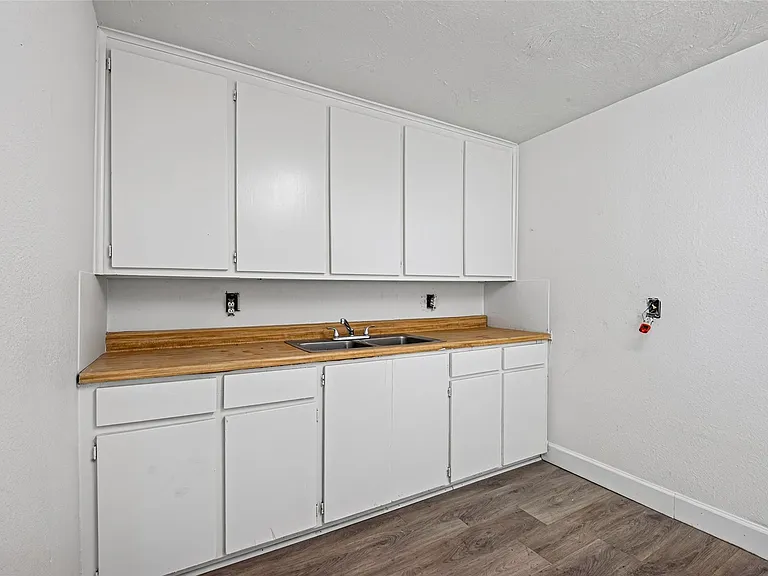 4901 Stimson St #7 — Photo 12