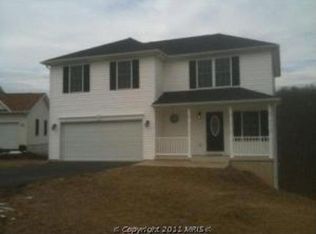 105 Jewels Ct, Martinsburg, WV 25404