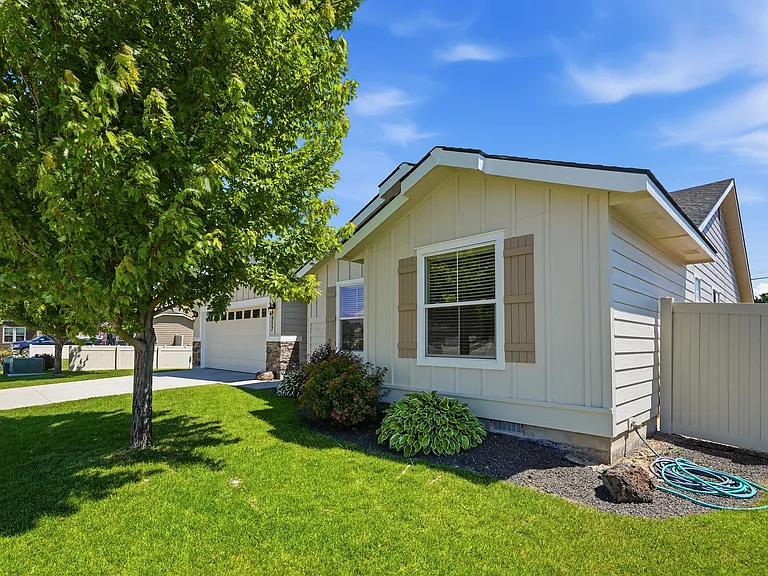 9957 W Snow Wolf Dr — Photo 36